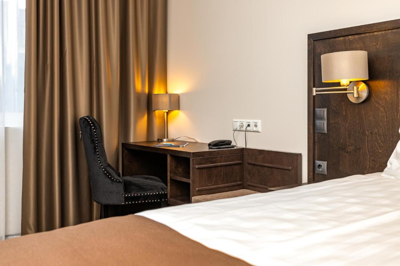 Adoryal Hotell Tallinn Eksteriør billede