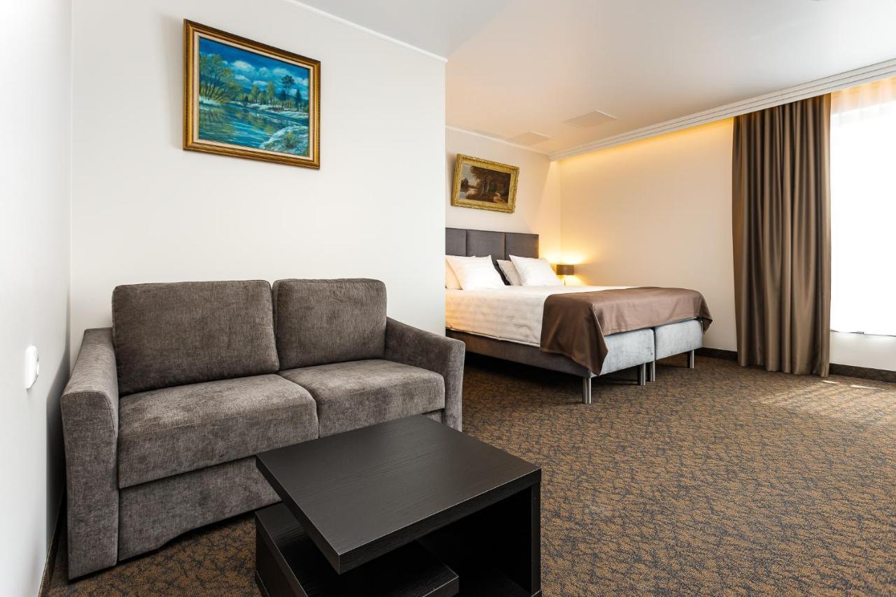 Adoryal Hotell Tallinn Eksteriør billede