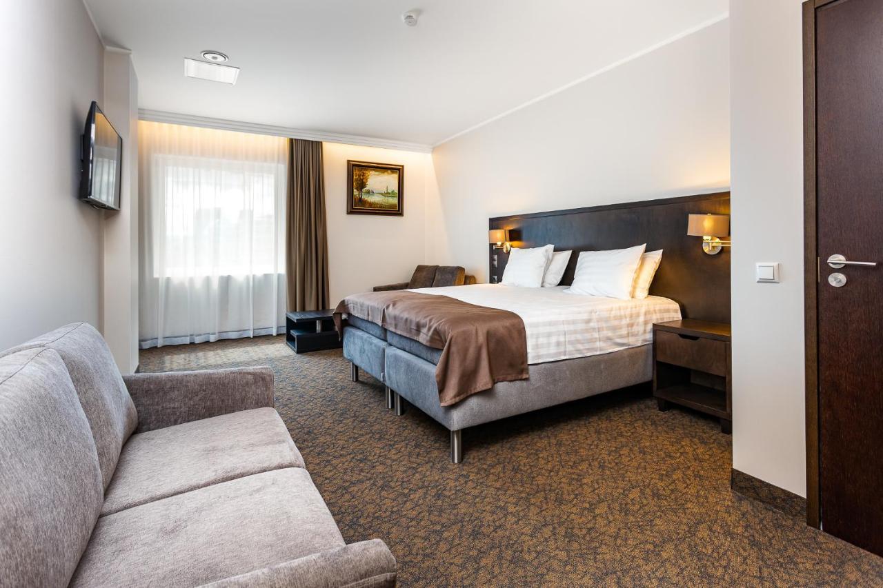Adoryal Hotell Tallinn Eksteriør billede