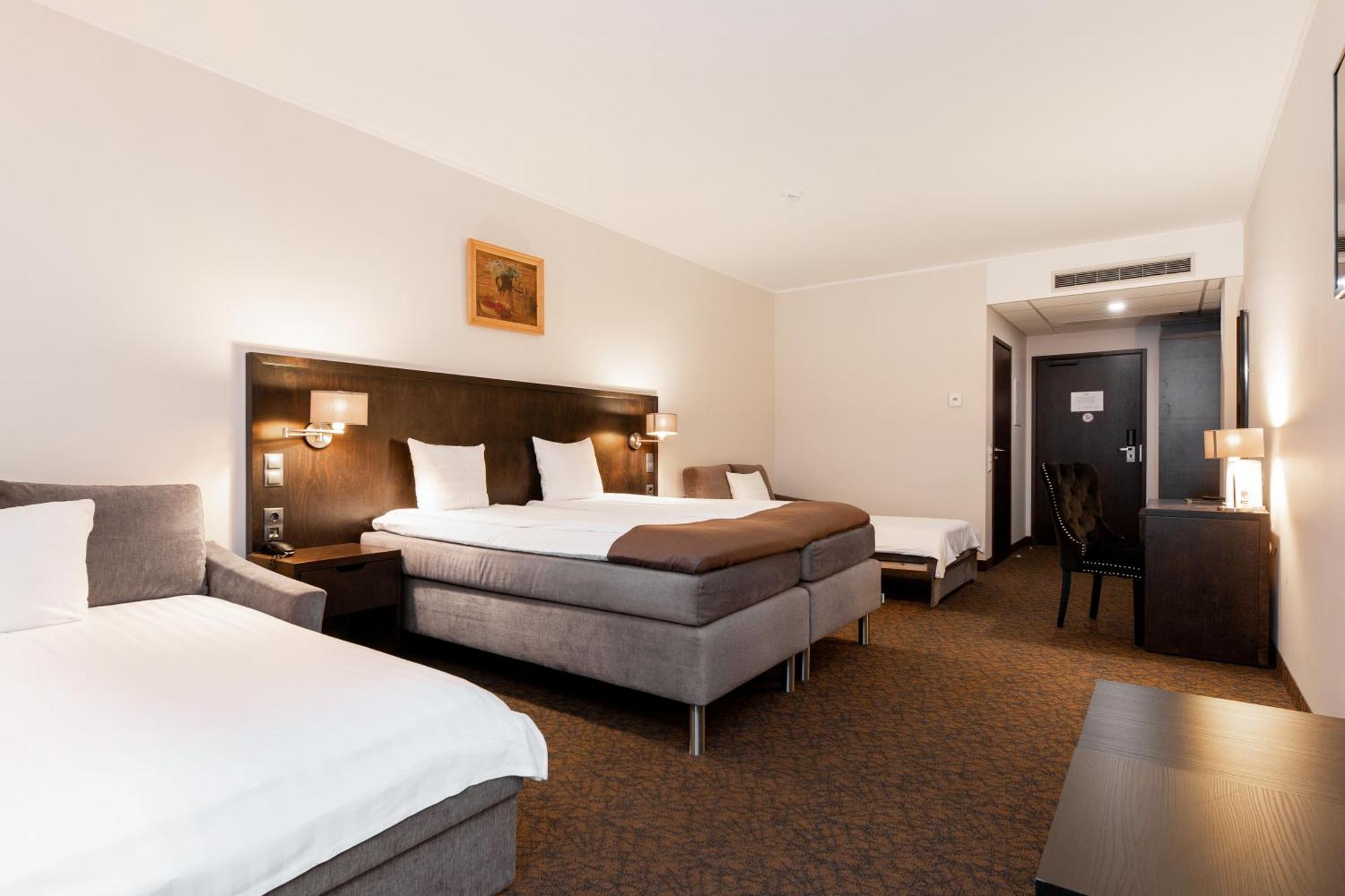 Adoryal Hotell Tallinn Eksteriør billede