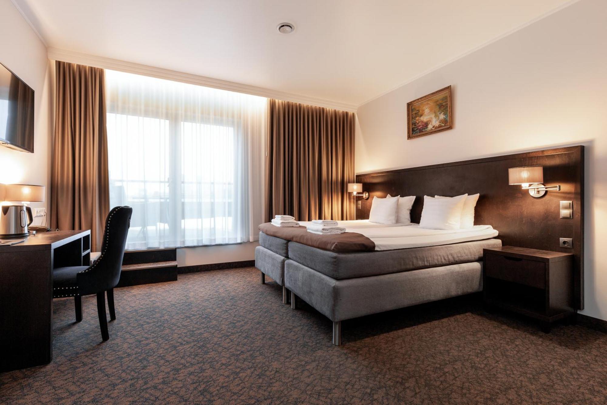 Adoryal Hotell Tallinn Eksteriør billede