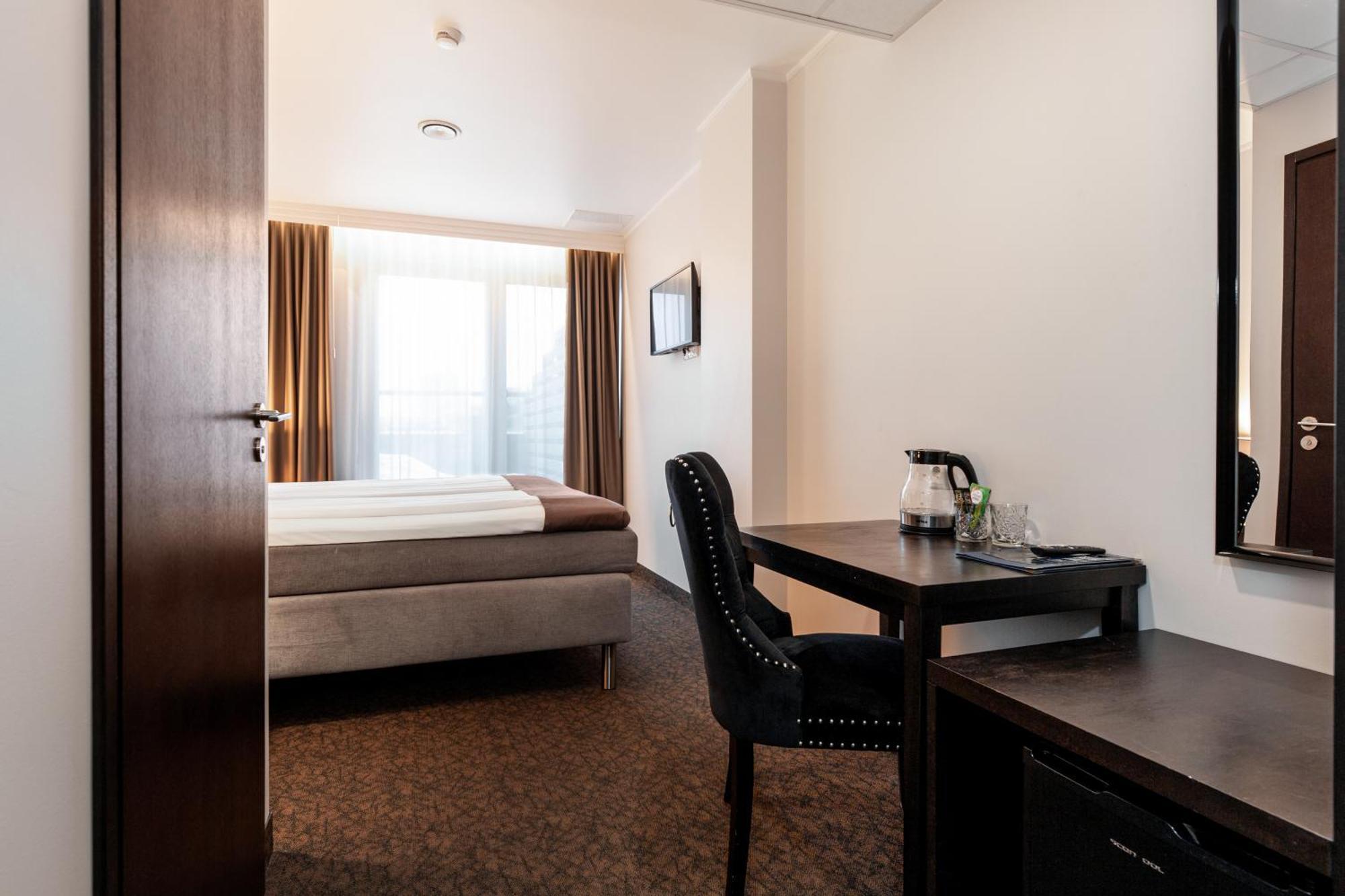 Adoryal Hotell Tallinn Eksteriør billede